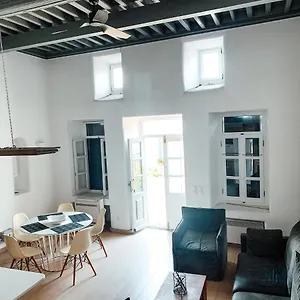https://mykonian-spirit-downtown-townhouse.hotels-in-mykonosisland.net