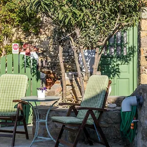 https://a-cycladic-studiodowntown.hotels-in-mykonosisland.net