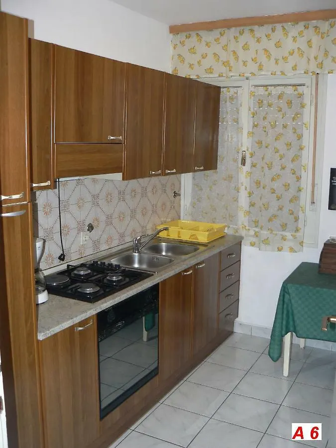 Apartmani David Pola 0*,